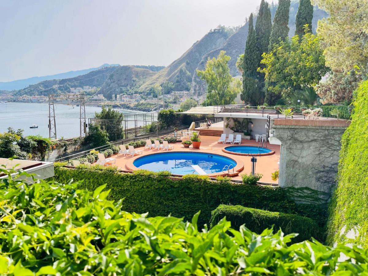 Apartament On The Sea And With Swimming Pool Taormina Zewnętrze zdjęcie